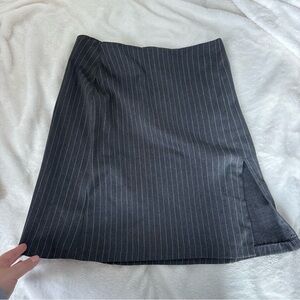 Gray pin stipe 90s skirt